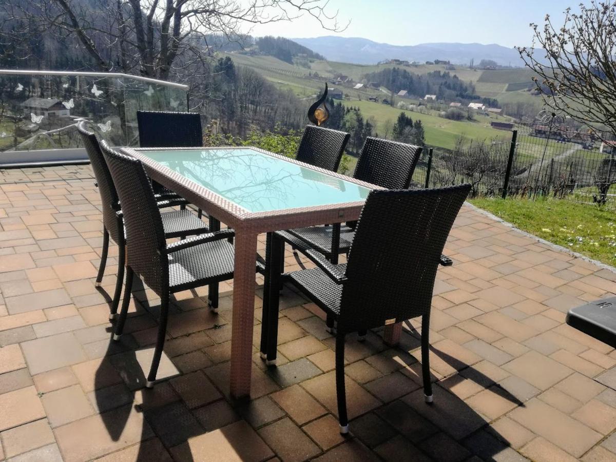 Das Weinberghaus Ratsch an der Weinstraße Εξωτερικό φωτογραφία